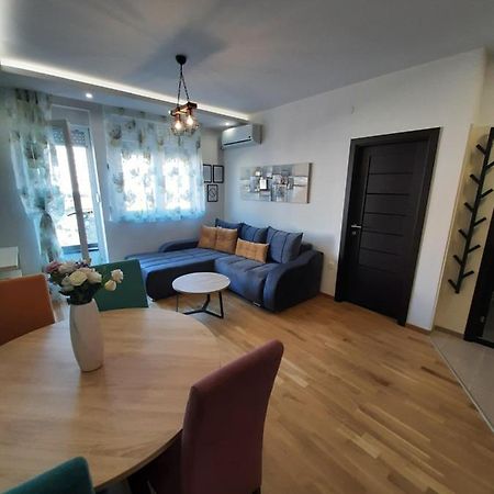 נובי סאד Laura Apartment מראה חיצוני תמונה