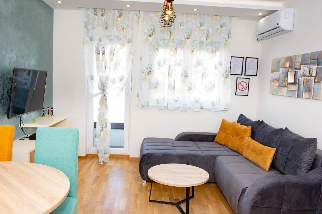 נובי סאד Laura Apartment מראה חיצוני תמונה