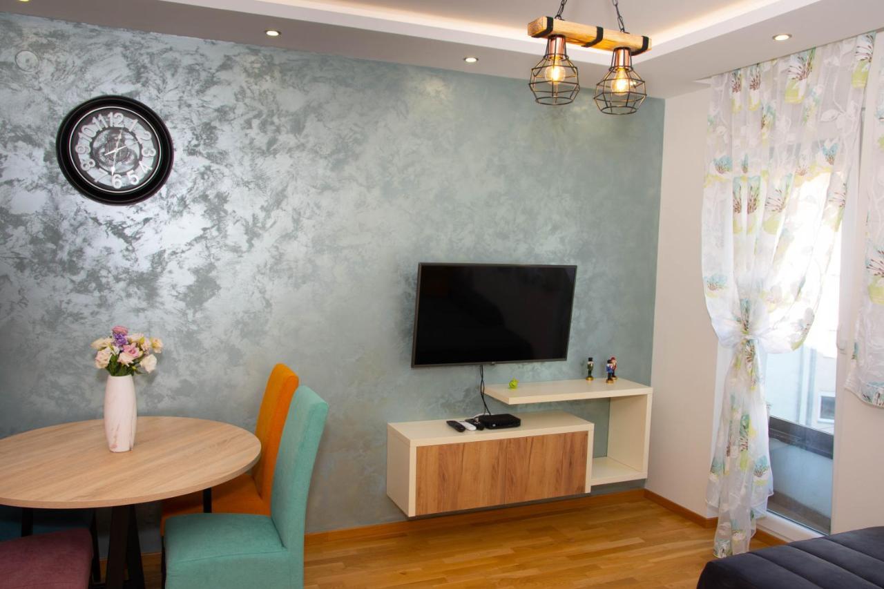 נובי סאד Laura Apartment מראה חיצוני תמונה