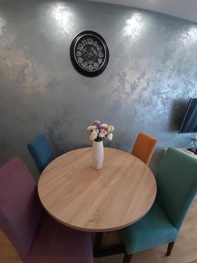 נובי סאד Laura Apartment מראה חיצוני תמונה